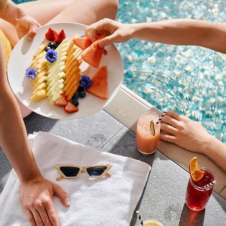 Sheraton Melbourne Hotel Εξωτερικό φωτογραφία Poolside service