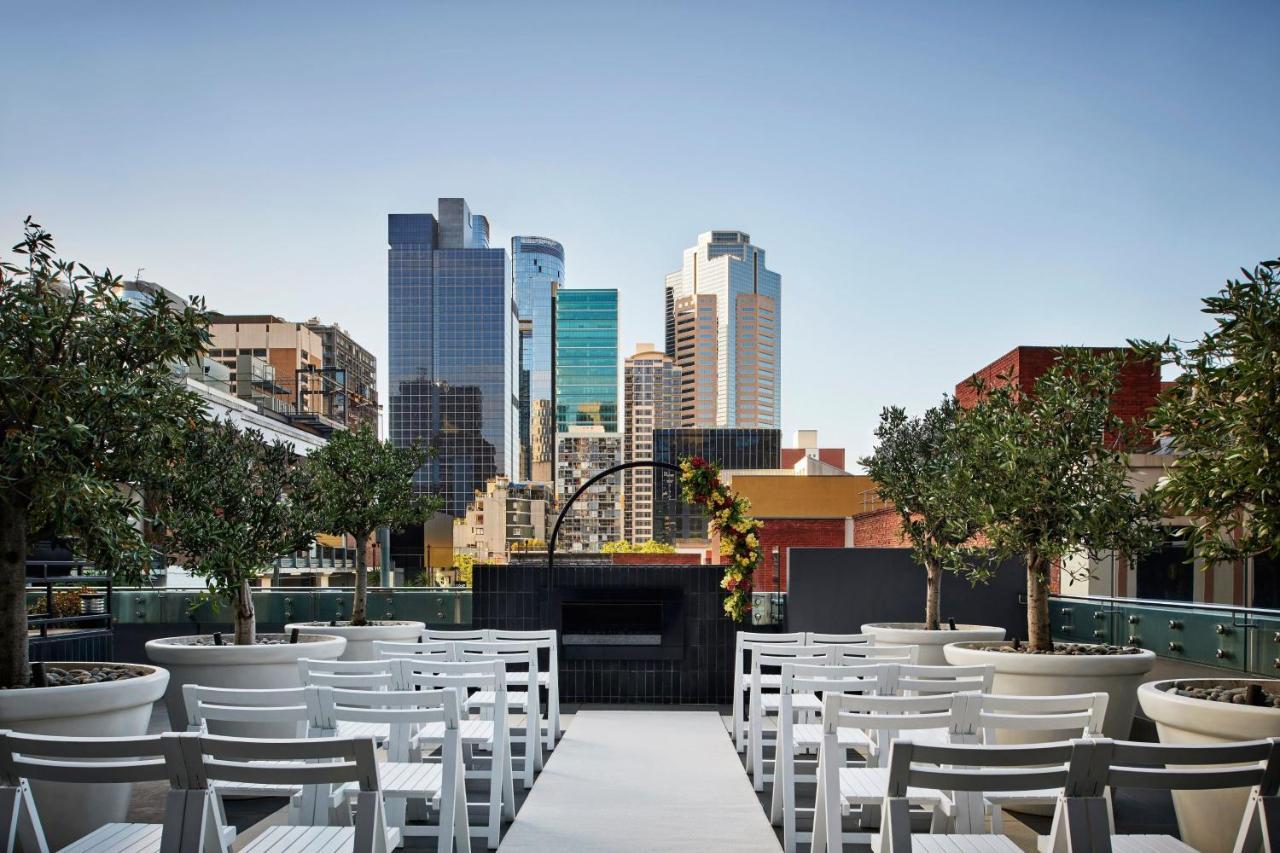 Sheraton Melbourne Hotel Εξωτερικό φωτογραφία The rooftop cinema at the Emporium shopping centre