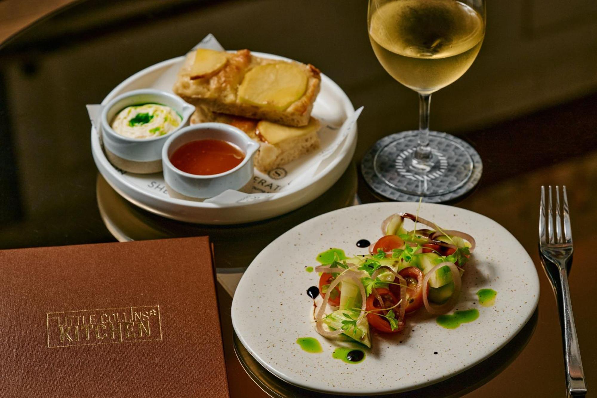 Sheraton Melbourne Hotel Εξωτερικό φωτογραφία A meal at Elements