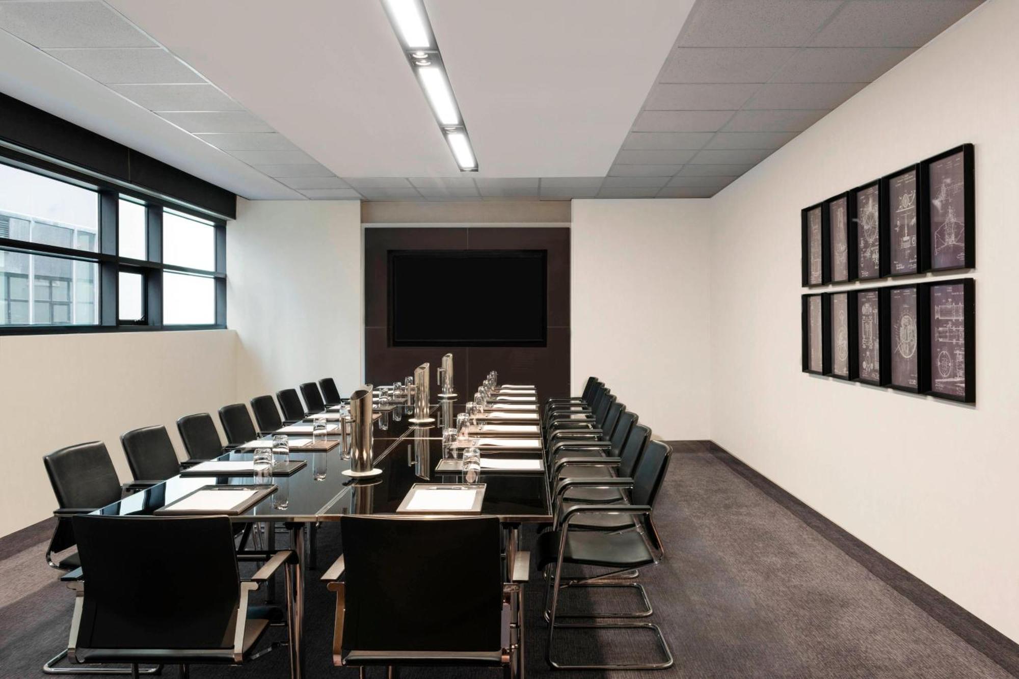 Sheraton Melbourne Hotel Εξωτερικό φωτογραφία A meeting room